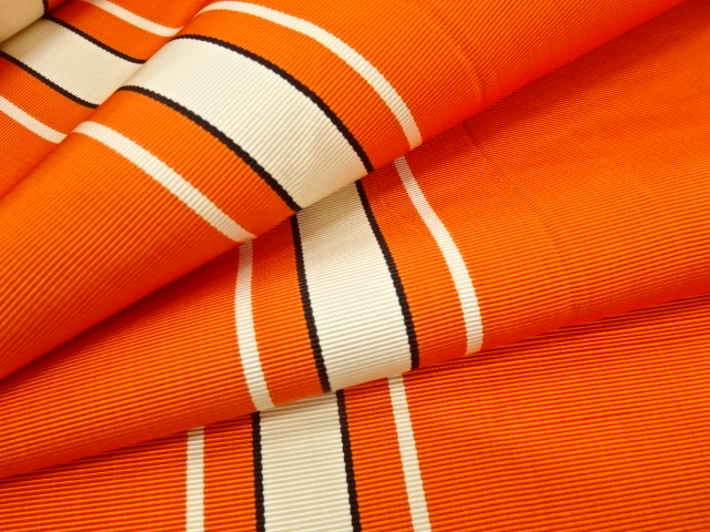  アンティーク　縞模様織り出し　八寸帯地反物